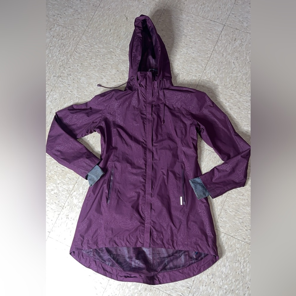 Mondetta Windbreaker